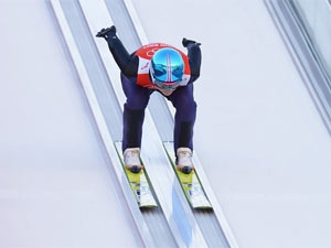 Немка Карина Фогт - олимпийская чемпионка по прыжкам с трамплина - «Прыжки»