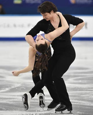 Канадцы Вирту и Моир выиграли короткий танец на ЧМ; Назарова и Никитин – 14-е - «Фигурное катание»