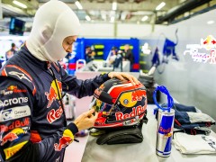 Зачем Квяту пуленепробиваемый шлем? 10 фактов о шлемах гонщиков «Формулы-1» - «Ралли»