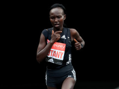 Кенийка Мэри Кейтани установила мировой рекорд в марафоне - «Легкая атлетика»