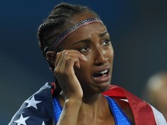 Олимпийскую чемпионку из США уличили в нарушении правил WADA. Но наказали мягко - «Легкая атлетика»