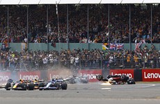 Гонку «Формулы-1» прервали из-за массовой аварии - «Авто»