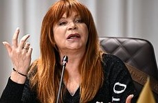 Театр олимпийской чемпионки принес ей многомиллионные убытки - «Зимние виды»