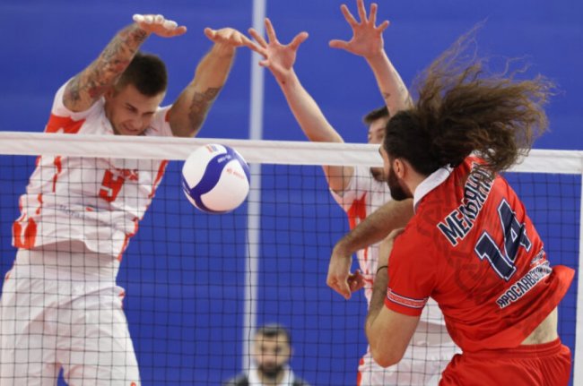 Проиграли дома лидеру - «Ярославский спорт»