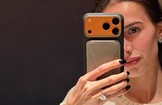 Загитова показала фото с кольцом на безымянном пальце - «Зимние виды»