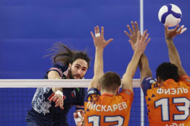 Снова поражение с 0:3 - «Ярославский спорт»