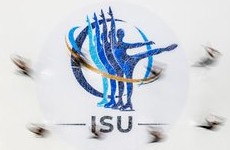 ISU допустил российских фигуристов до турниров в нейтральном статусе - «Зимние виды»