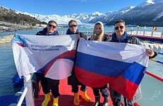 Выступившие под триколором пловцы из России завоевали четыре золотых медали в Аргентине - «Зимние виды»